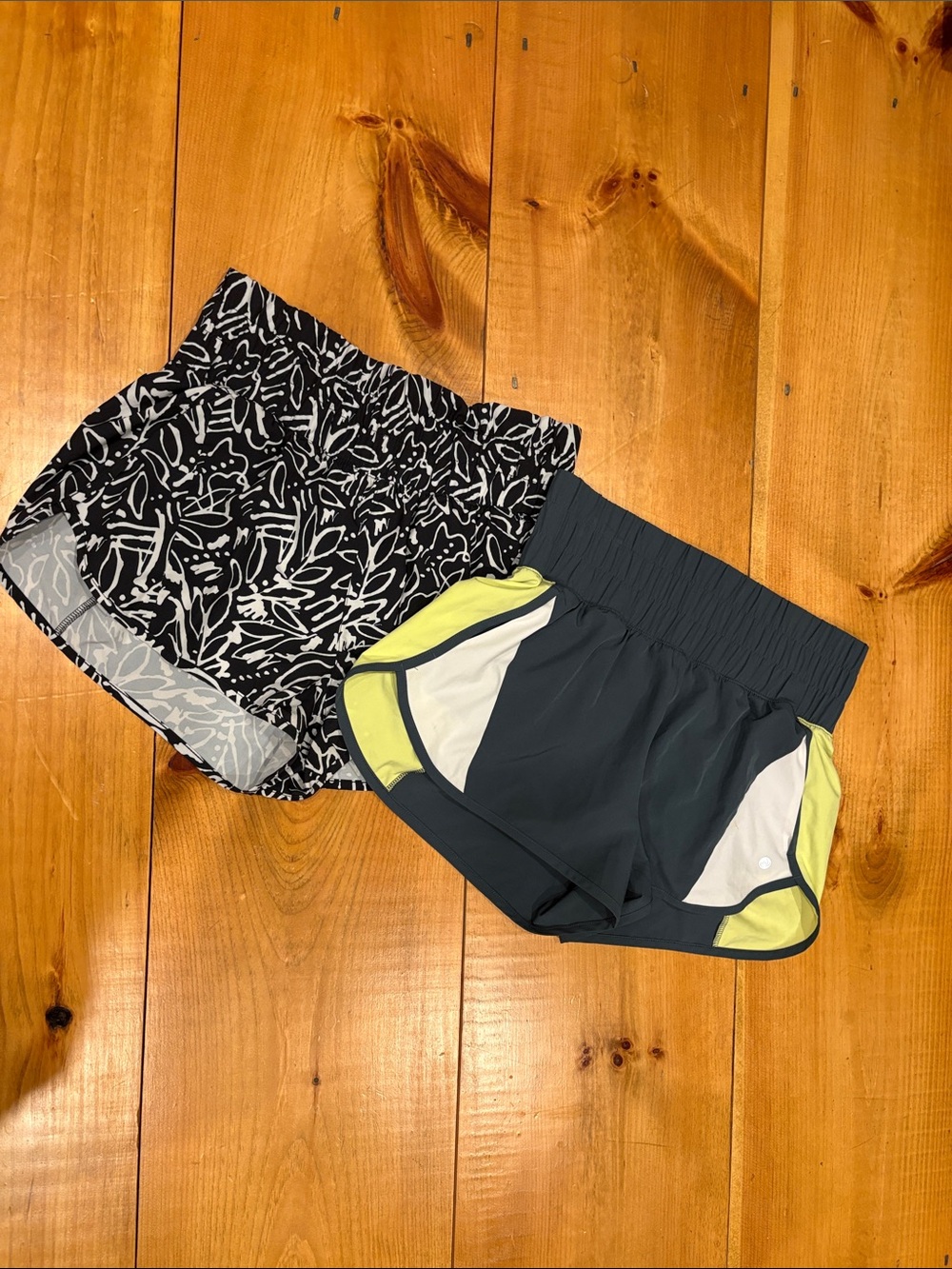 Apana Women's Black Athletic Shorts